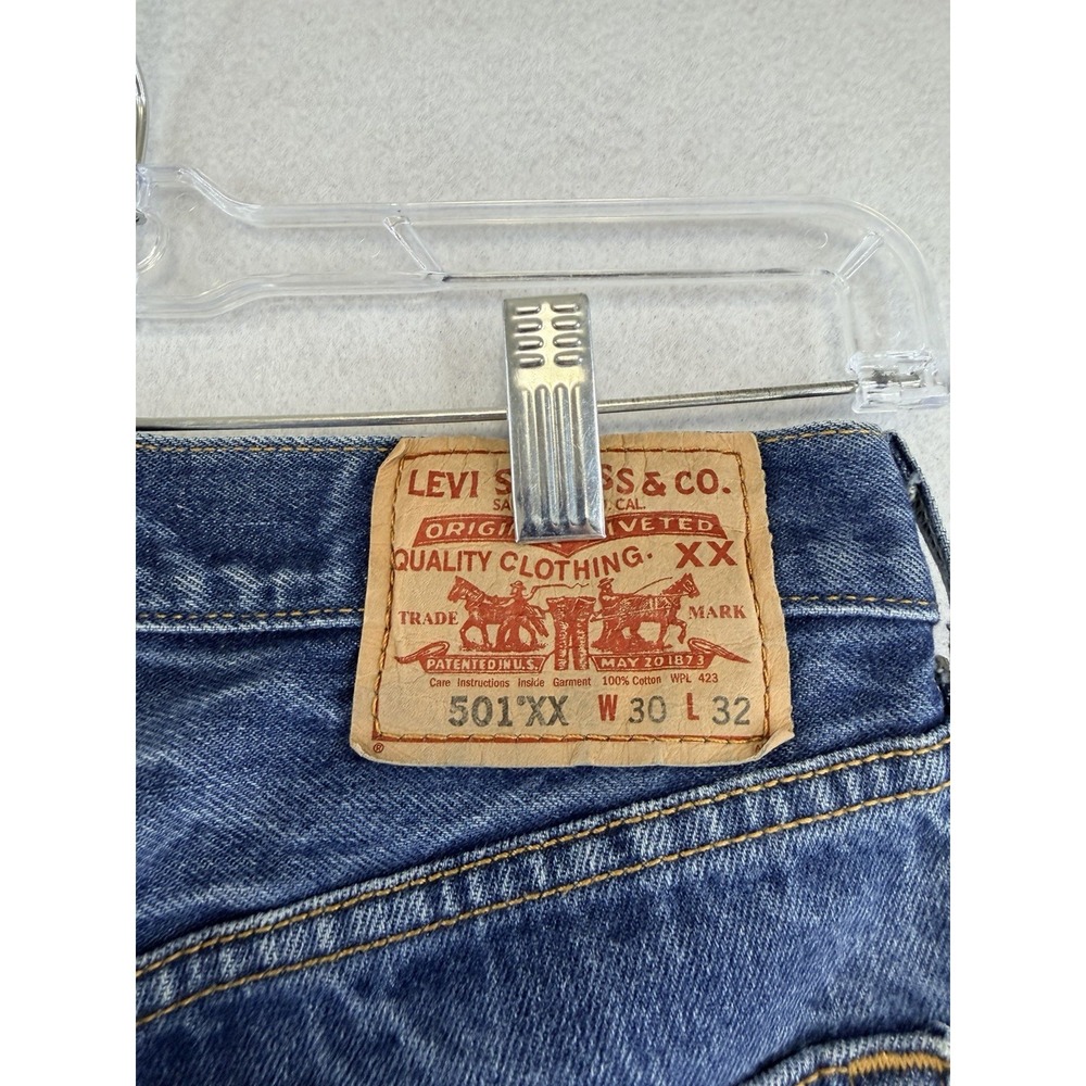 Vintage Levi's 501XX Button Fly Straight Leg Denim Jeans Size, Actual 29x29.5 - Picture 7 of 14